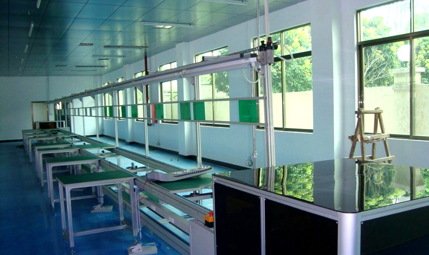 Línea de ensamblaje de farolas LED